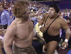 Wahoo affronte Colone Debeers.  AWA Wrestlerock, 1986. photo: youtube.com