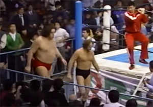 rene goulet et andre le géant font équipe au Japon pour affronter Hulk Hogan et Antonio Inoki - 1982