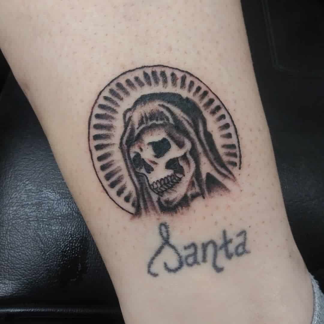 Petit tatouage Santa Muerte -starangyl