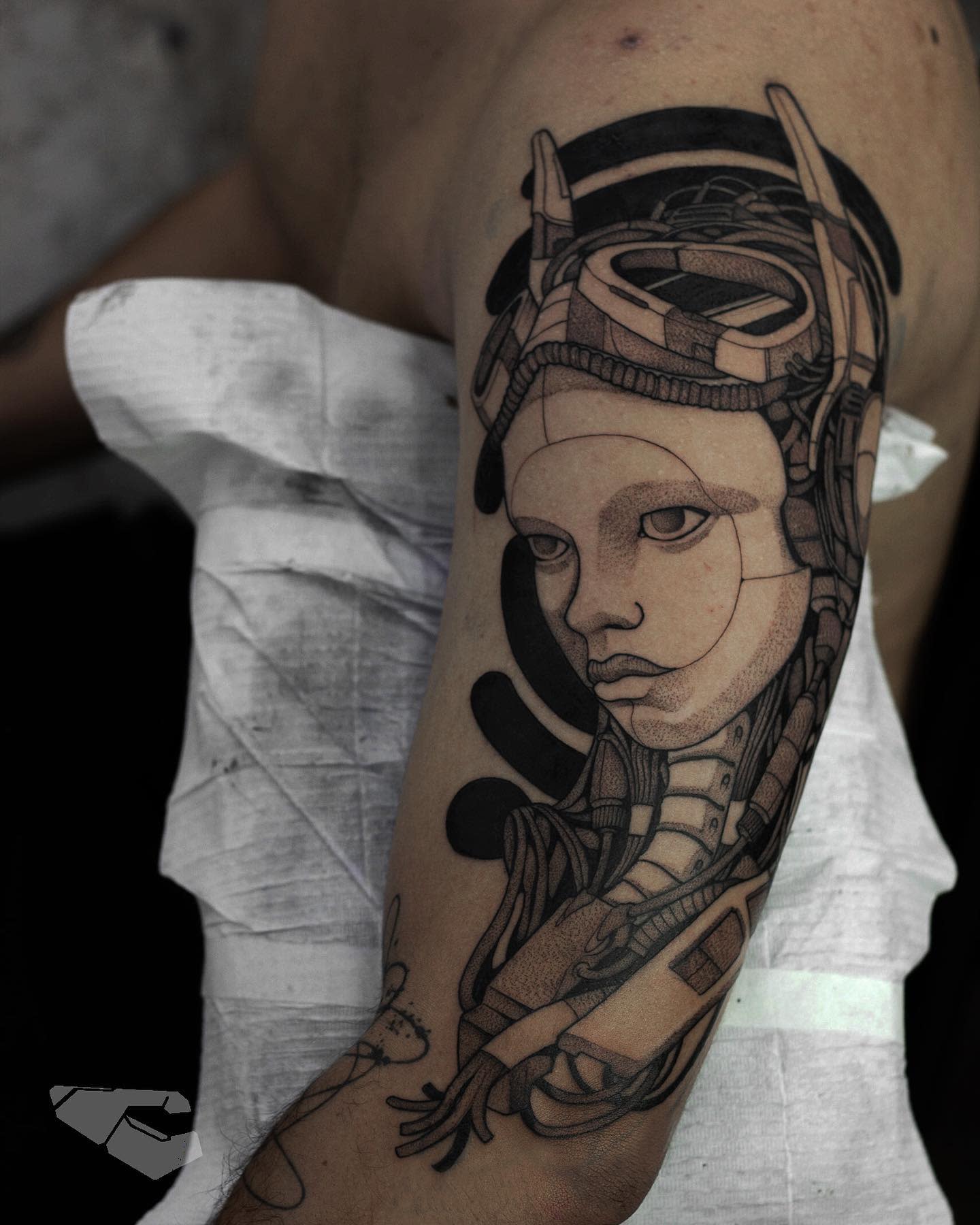 Épaule Cyberpunk Tattoo -planoc