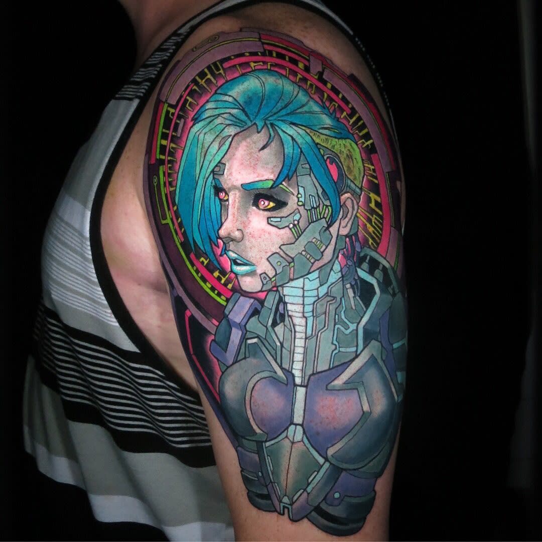 Épaule Cyberpunk Tattoo -technoirtattoo
