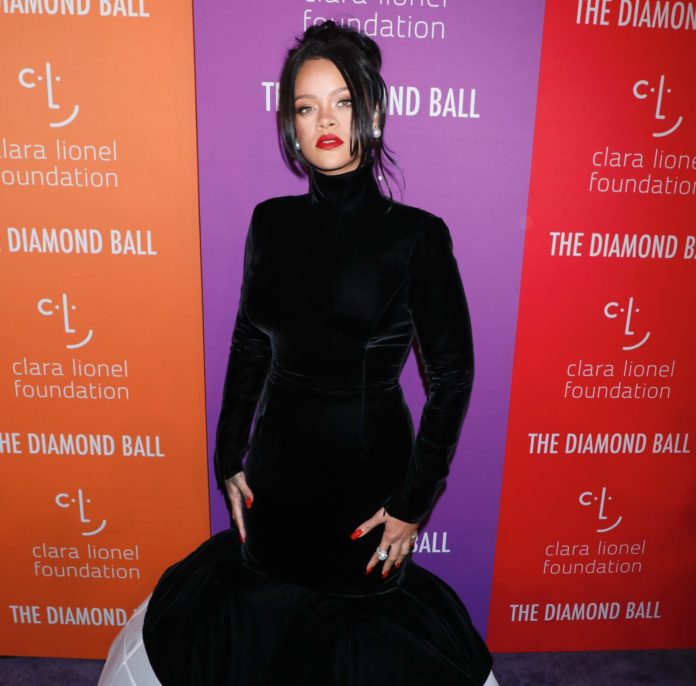 Rihanna au 5e bal annuel de la Fondation Clara Lionel en 2019.