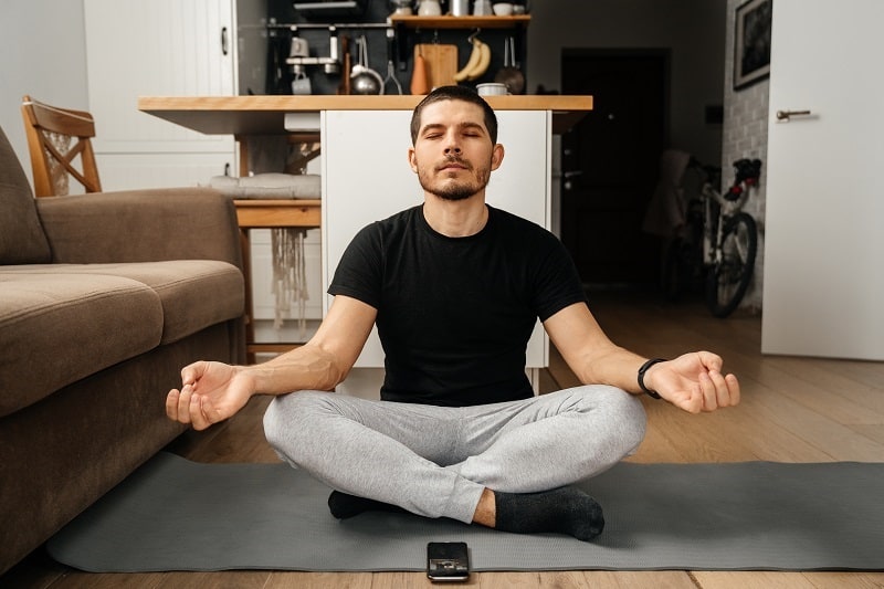 Comment-vous-pouvez-intégrer-la-méditation-dans-votre-vie-quotidienne