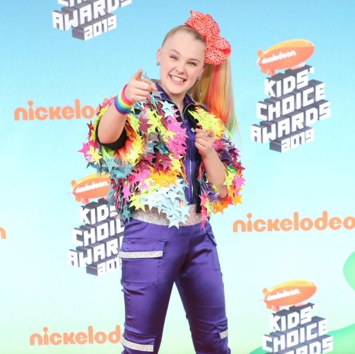 JoJo Siwa aux Nickelodeon Kids 'Choice Awards en 2019.