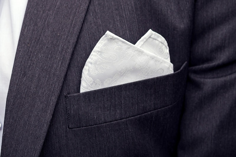 Pocket-Squares-Tuxedo-vs.-Suit