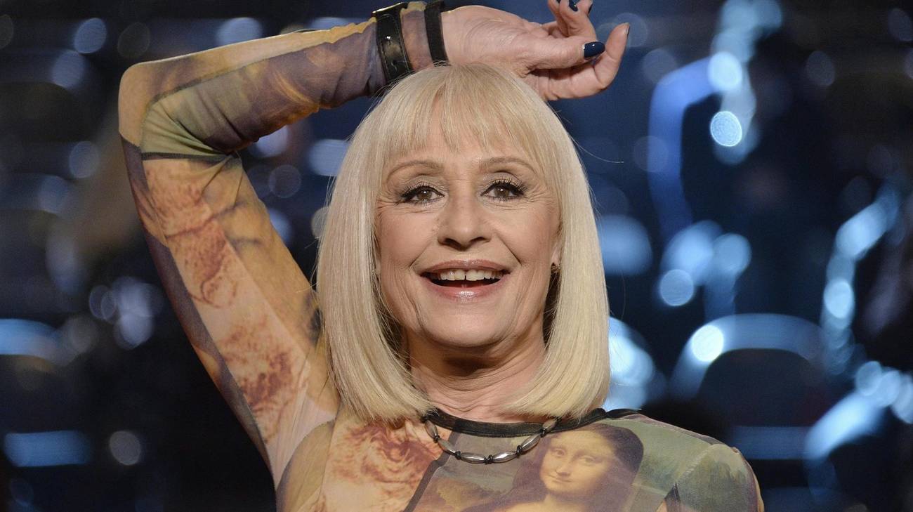 Raffaella Carrà est morte. Adieu l'icône au bob blond ...